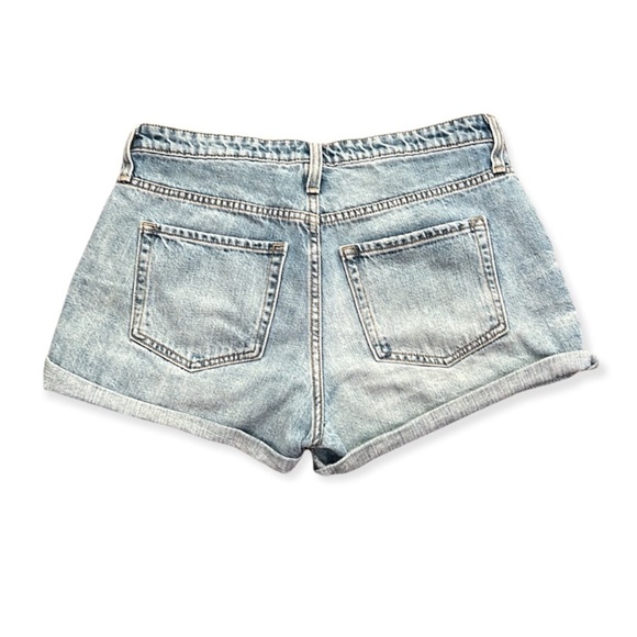 VTG Gap Shorts Roll cuff Button fly Size 6 light wash size 6 - Picture 10 of 10